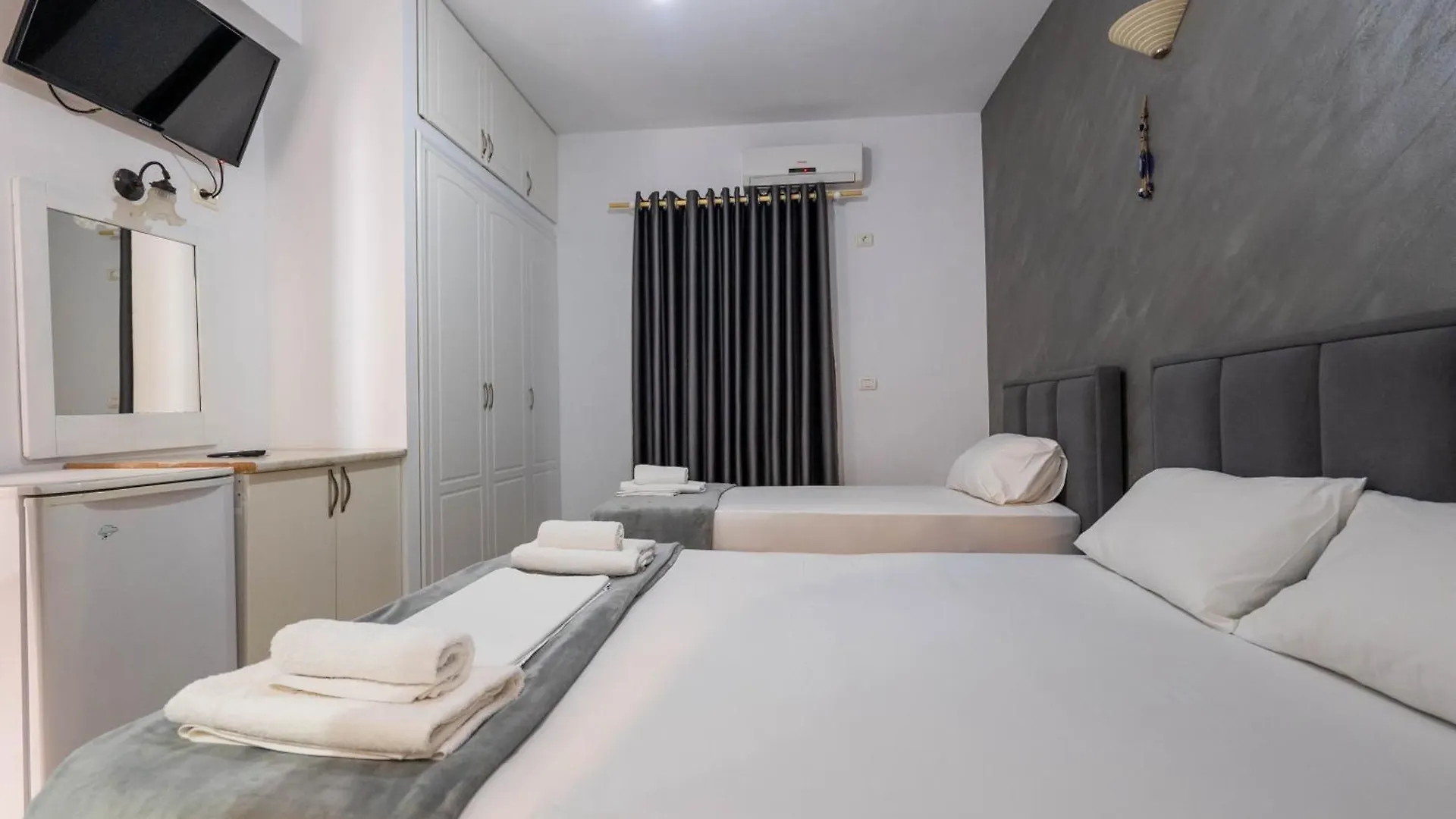 Hotel Two Mermaids Ksamil