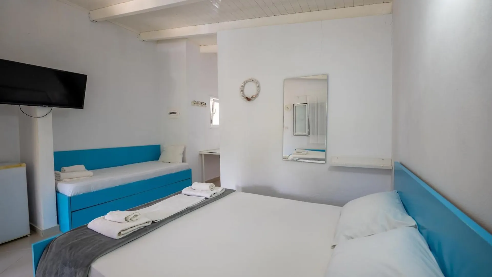 Hotel Two Mermaids Ksamil 3*,
