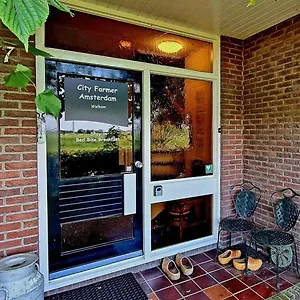Bed & Breakfast Farmer , Bed, Bike And Breakfast In **