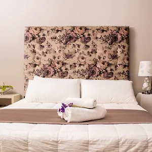Otel Vivar Tiran