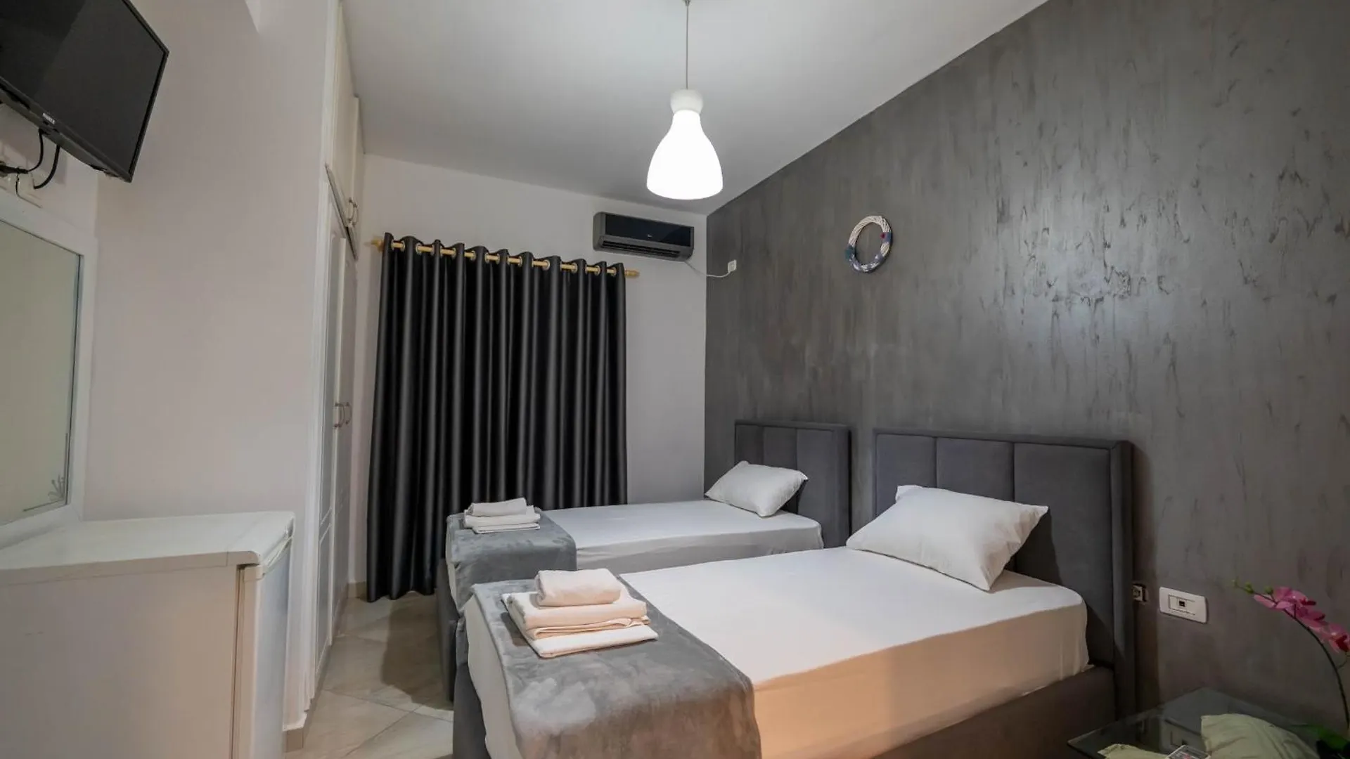 Hotel Two Mermaids Ksamil