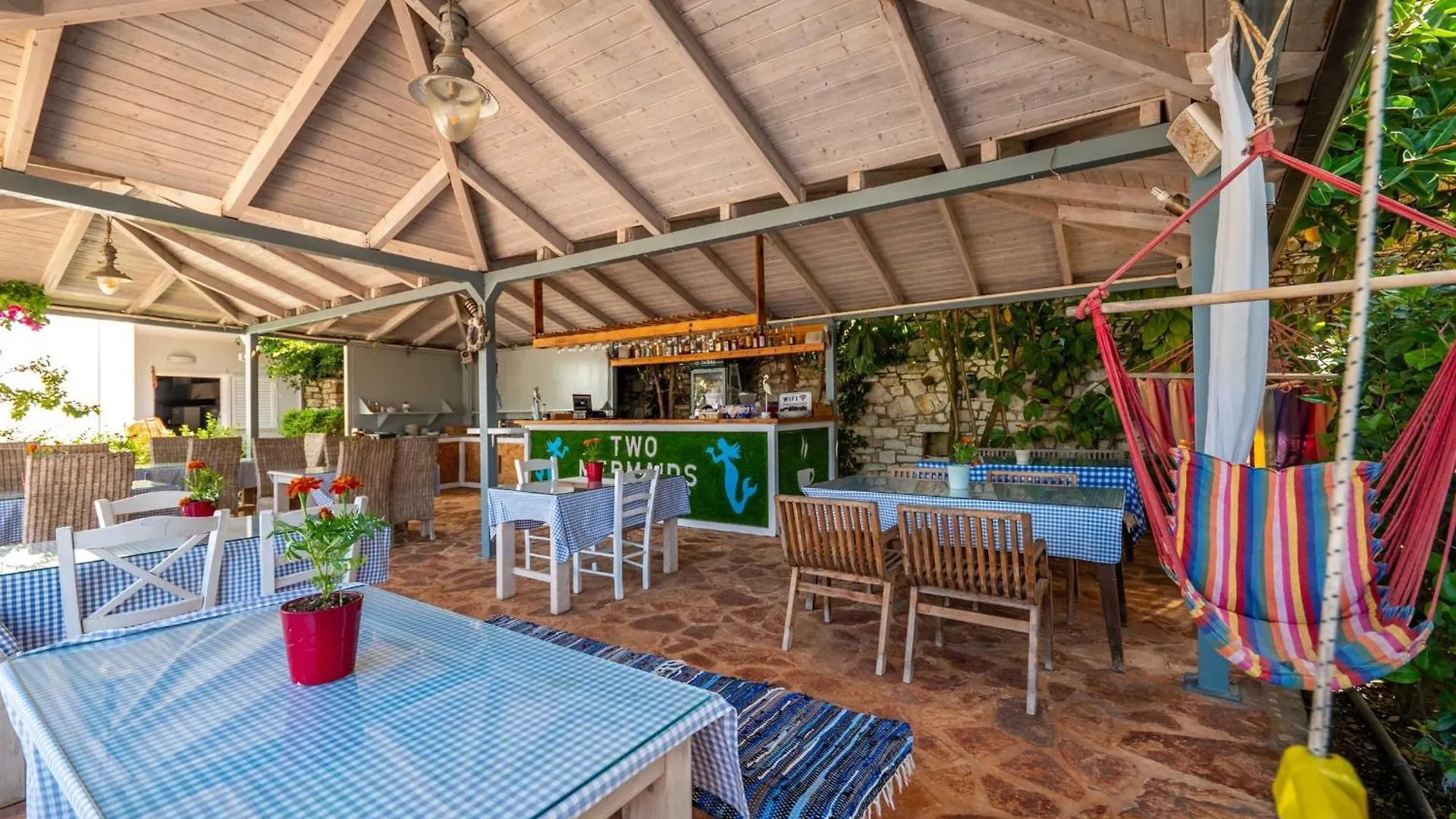 Hotel Two Mermaids Ksamil 3*,  Albania